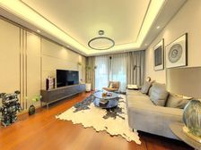 铂悦犀湖:150㎡边户通透户型,90%湖景,精装4室2厅2卫