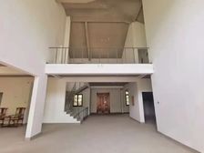 随时可看的独栋,客厅挑空8米,一层可以做两个房间,总共5居室