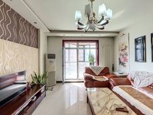 拥金只收1,城南家园 两梯两户 房主很诚意卖 采光好,好商量