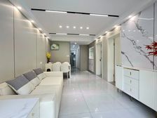 近医院 正规商品房 出行方便 精装可拎包入业配套齐全