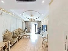 前滩杨思,洋房赠露台,二次豪华装修,带地下产权车位,税费各付