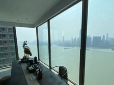 武昌滨江商务通透大气舒适四居室高层直接认购购房不贰之选