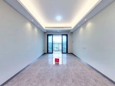 紫岭国际四期四房出售