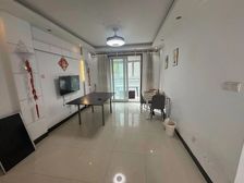 一楼带花园 南北通户型 满五年 可改三房 看房有钥匙