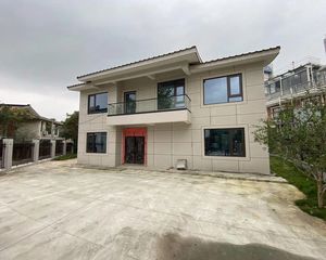 (占地444平,前后大花园)白云山庄独栋大别墅,已改造,位好