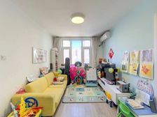 次新房 板式户型 精装修 低于市场价50万 急售