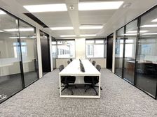 燕莎丨亮马河大厦丨精装带家具丨10人工位丨24H空调