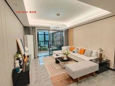 万科·城市之光 4室2厅2卫 精装修 350万元