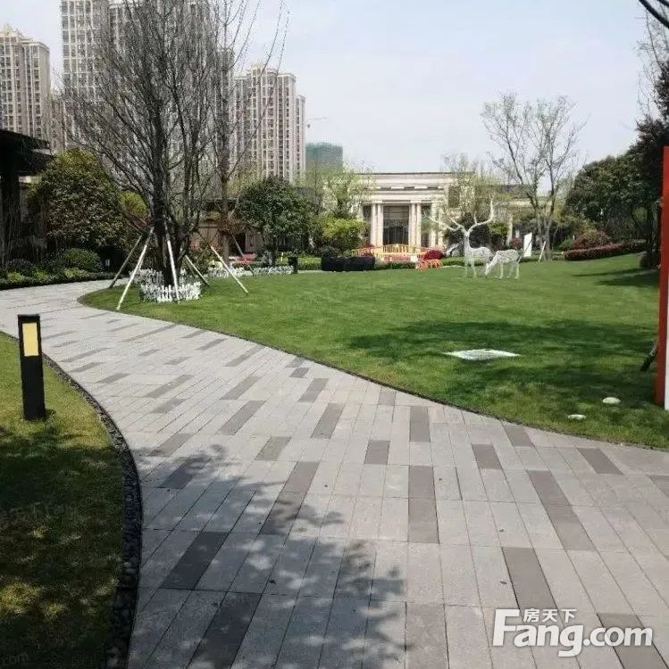 小区相关图