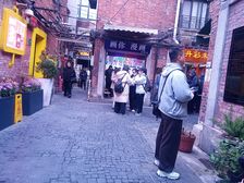 9号线打浦桥地铁口,田子坊景区内,年租21万,带商家出售