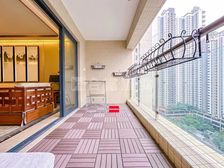 约看方便 尚东君御 183方四房 南向望花园 保养好