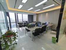 4800月租 房东直租 全新装修带家具 绿地集团 绿地新都会