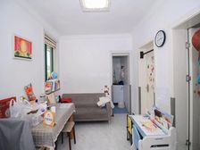 小区中间位置 户型正气 交通便利 业主诚心出售