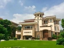 700平大宅,占地3000平米, 豪华装修,可预约看房