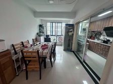 大三房 房东置换诚心出售 出行方便 看房随时 房东配合谈价