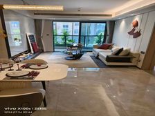 十六号线地铁站旁边精装三房!!来电送车位!!现有九五折!