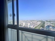 新上豪装豪装,景观好楼层,家具家电全新,带一个车位