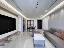 89.8万买恒大精装大四房154,户型方正。