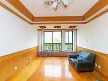 小区中间位置,采光好,户型方正 正规复试 买一层送一层