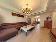 金鸡湖畔 全新装修 大平层洋房 拎包即住 小区正中心位置