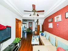 房东 顶楼带阁楼视野好近地铁近商业小区环境好