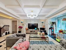 汇东香墅里 精装修!一楼带100平小院!另有百平花园可用