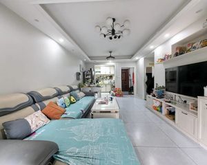 三开间朝南 中都巴黎城 精装修毛坯价 拎包入住随时看房