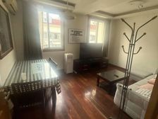 嘉善路地铁口,一梯两户 中间楼层,板式南北通 房东诚意出售