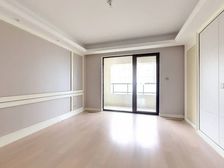 金茂府二期 白色系装修 位置好 保养好