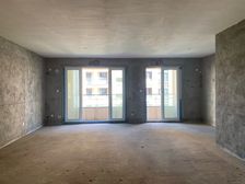 中洲半岛城邦 125.24平3居 南向毛坯 着急出售