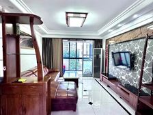 捷克小区,新出调价两房,装修保养好 诚意出售 看房方便