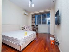 准电梯房,中间楼层无遮挡,精装一室一厅,满五 ,随时看房!