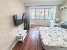 肇嘉浜路地铁口!接受DQ户一年付款,可退还定金,正对小区花园