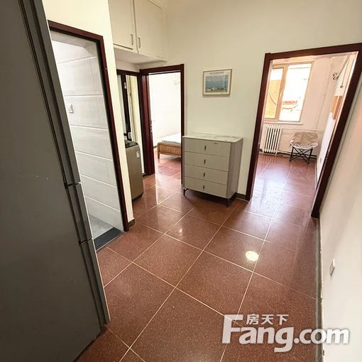  ������ѧ�ණ԰ 2��2�� װ�޲��� ��¥���Ǹ��׸�С �ɳ��� 