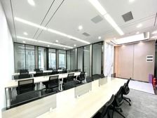 珠江新城富力盈通大厦电梯口249方带4个房间家具免费业主直租