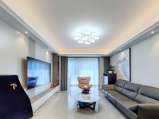 金茂府,精装4室,拎包入住。诚心出售,看房方便。