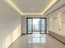 龙湖金地天峯采光超好,舒适小区,舒心的家,绿化很好