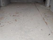 急售凤凰天仙城 双卫带院子115平30万包过户