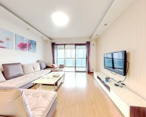 华都美林湾 3室1厅 东南