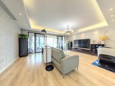 新上!精装修位置安静,保养新!视野开阔,业主诚心出售!