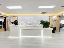 特价出租!地铁国际旁腾龙大厦,精装写字楼带设备,拎包即可办公