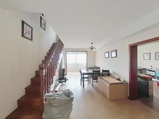 精装带阁楼 出行方便 高楼层采光充足 临地铁 满五