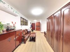 次新房 小三室 好楼层 好楼位 诚意急售