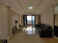 浦发罗兰翡丽 三房不靠路 税费各付 自住保养非常好