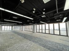 知春路 通信大厦 精装修 交通便利 名企 甲方直租