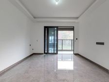 房子不靠路 中高楼层 居住舒适 视野开阔