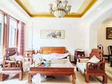 碧桂园凤凰城西区别墅 4室2厅2卫 豪华装修 275万元