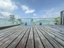 美丽别墅区 一线海景 实用400多平 带室内泳池 前后花园