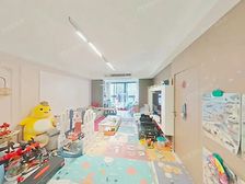 总裁欢迎回家!蝴蝶户型大三房 位置安静诚售 看房方便