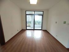 满五唯·一,2+1小三房,带产权车位,诚意出售